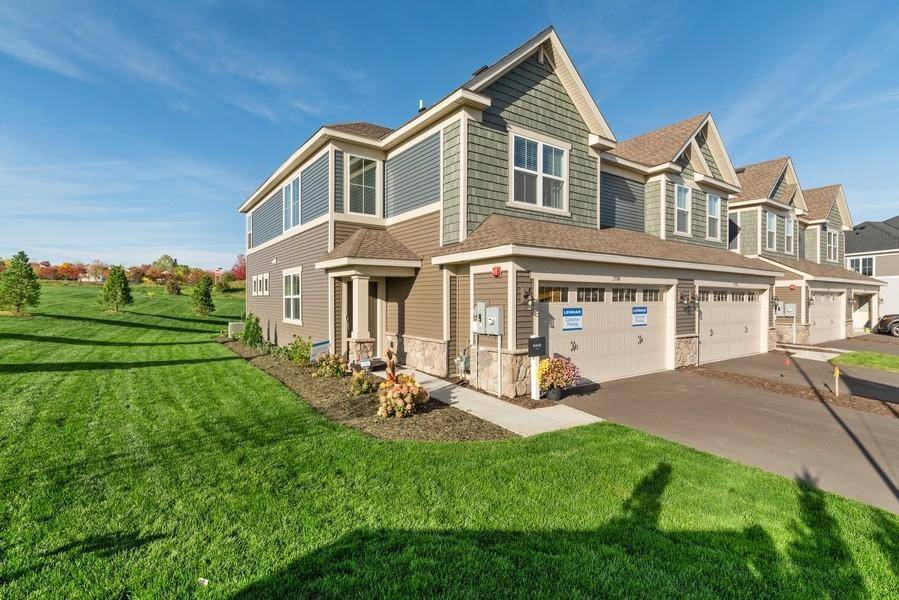 1798 Emerson CT, Chaska, MN 55318