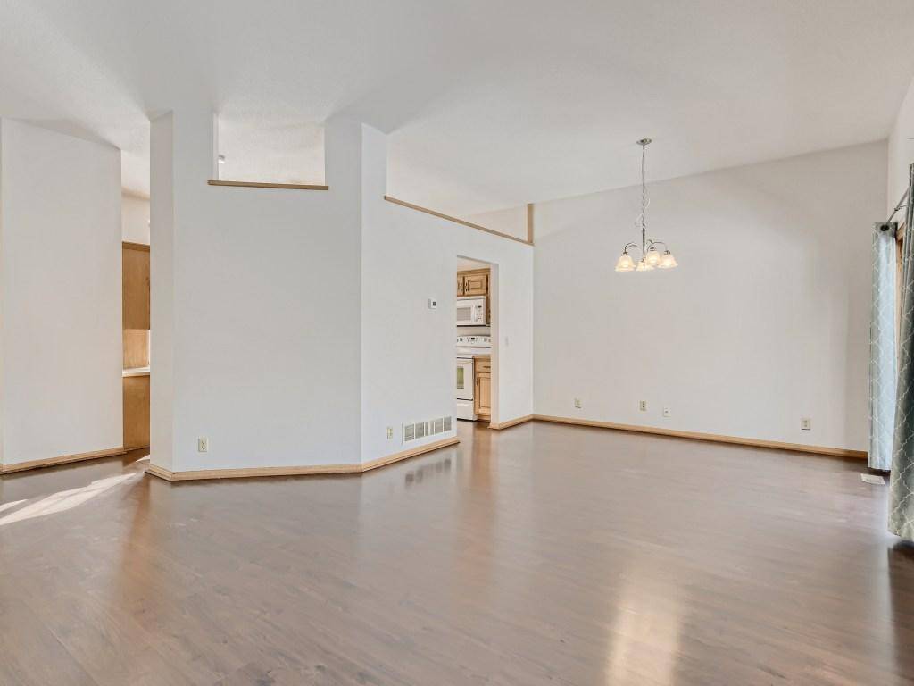 Coon Rapids, MN 55448,2285 129th LN NW
