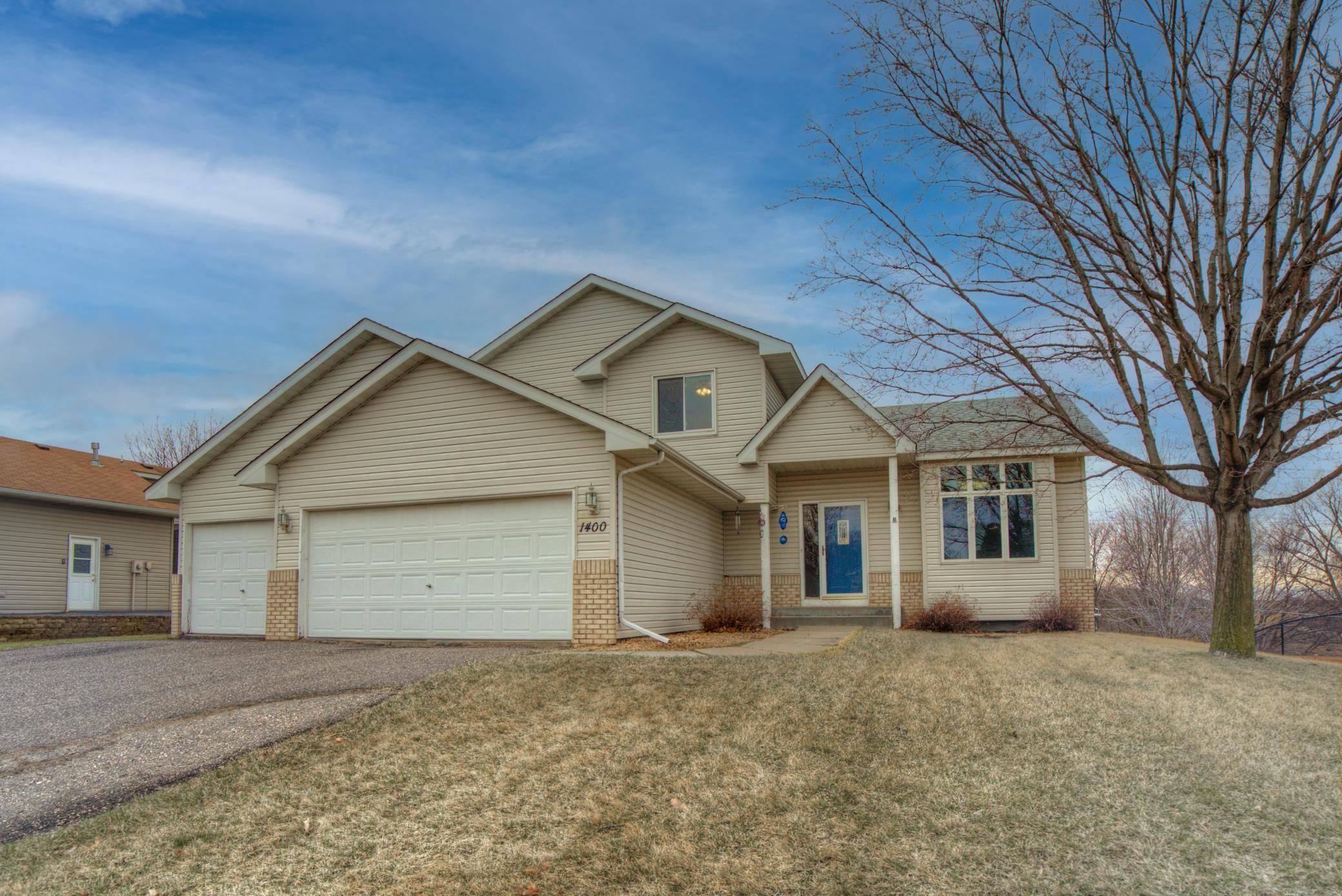 1400 Hunter SQ, Waconia, MN 55387