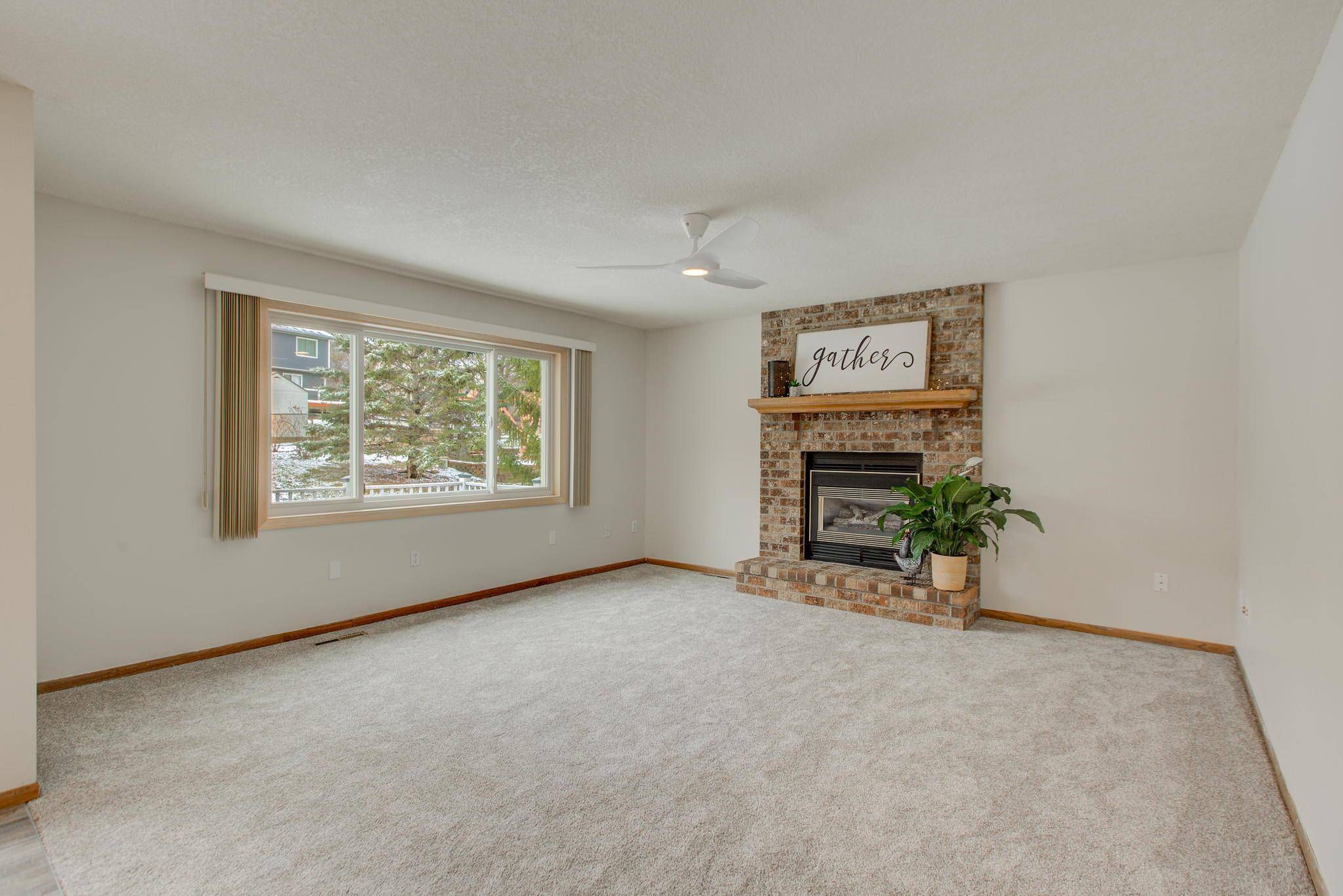 Woodbury, MN 55125,8903 Sequoia RD