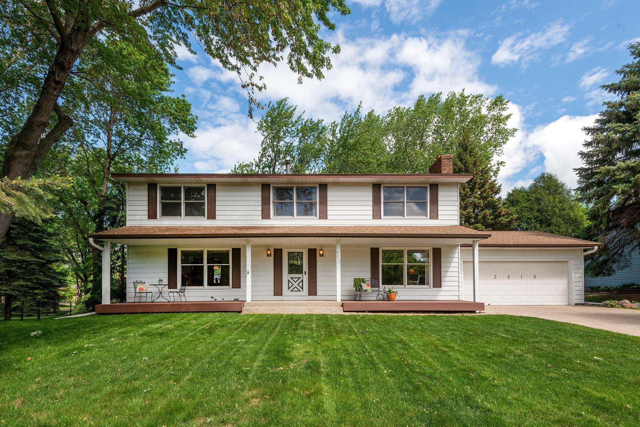 3215 Canterbury CT, Woodbury, MN 55125