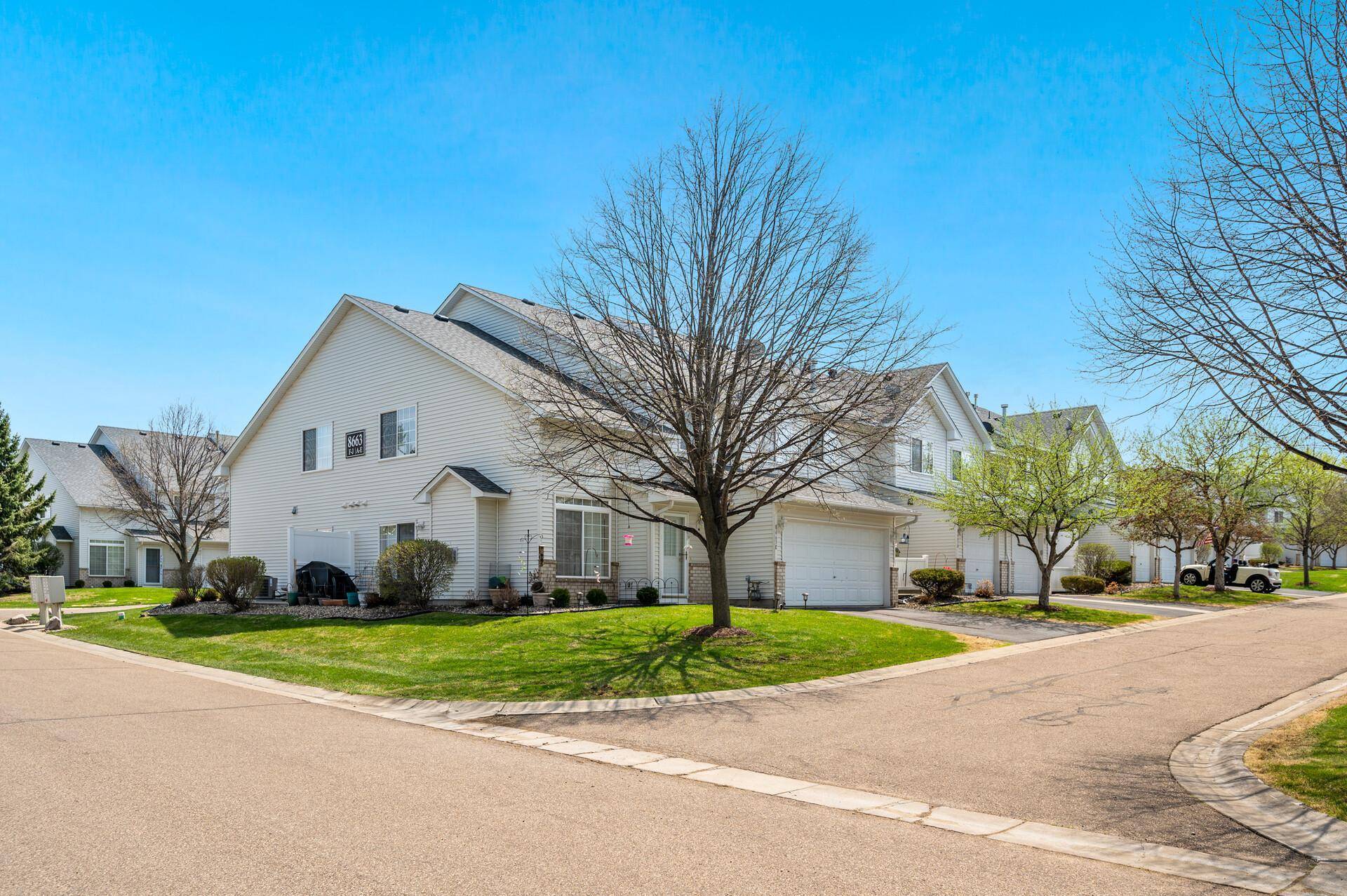 Woodbury, MN 55125,8663 Quarry Ridge LN