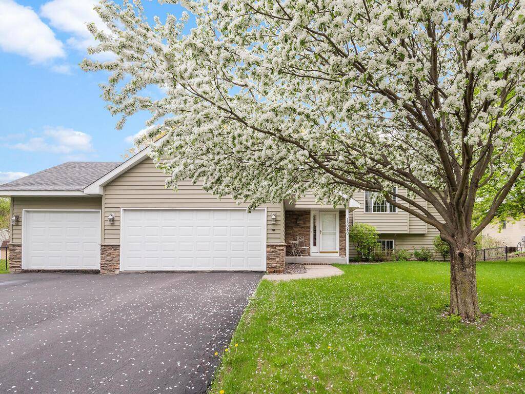 13080 Brookside TRL, Rogers, MN 55374