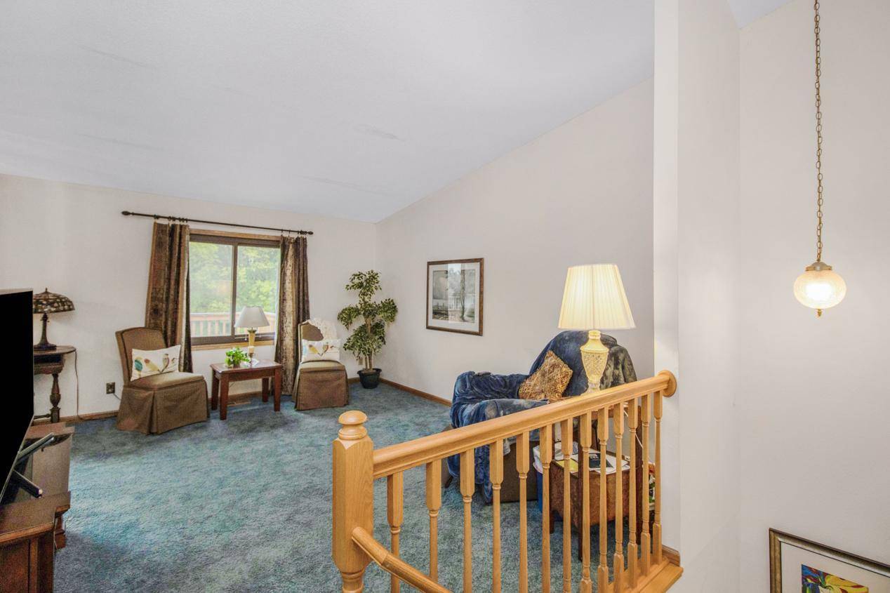 Woodbury, MN 55125,1085 Regency DR