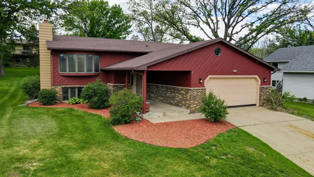 2243 2nd AVE SW, Rochester, MN 55902