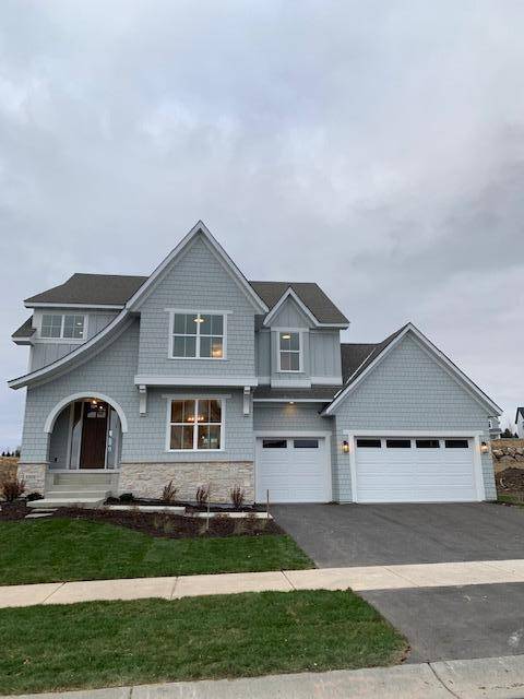5320 Rolling Hills Pkwy, Victoria, MN 55318
