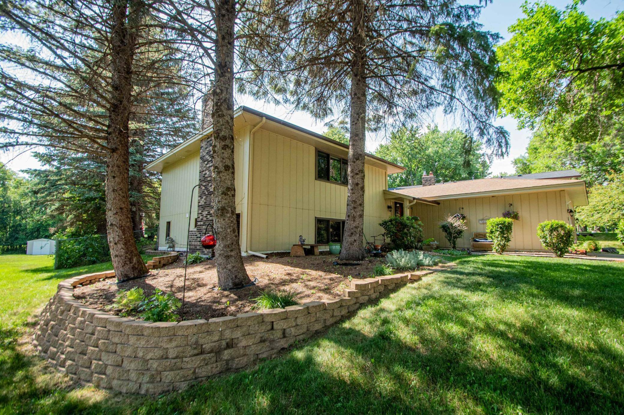 457 Mary ST S, Maplewood, MN 55119