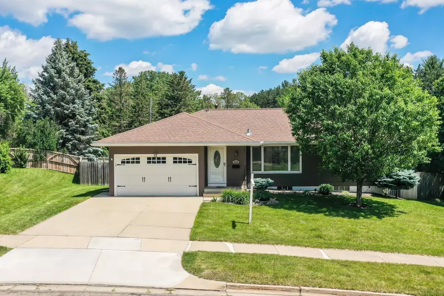 1640 13th AVE NW, Rochester, MN 55901