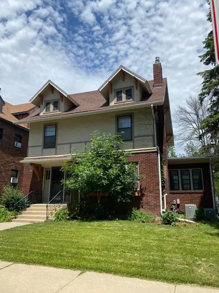 851 1st ST SW, Rochester, MN 55902