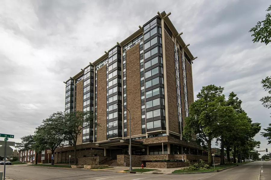 207 5th AVE SW, Rochester, MN 55902