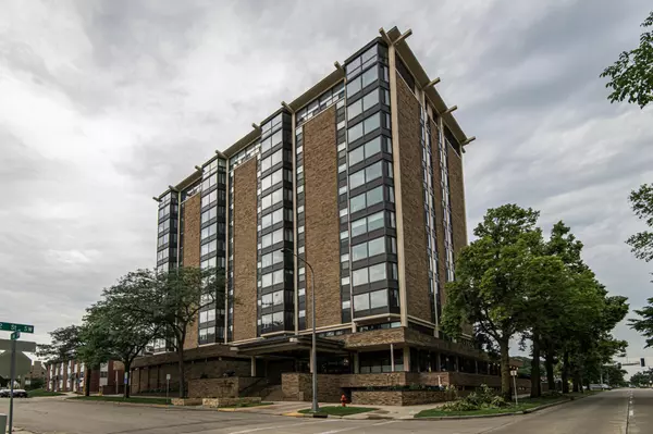 Rochester, MN 55902,207 5th AVE SW