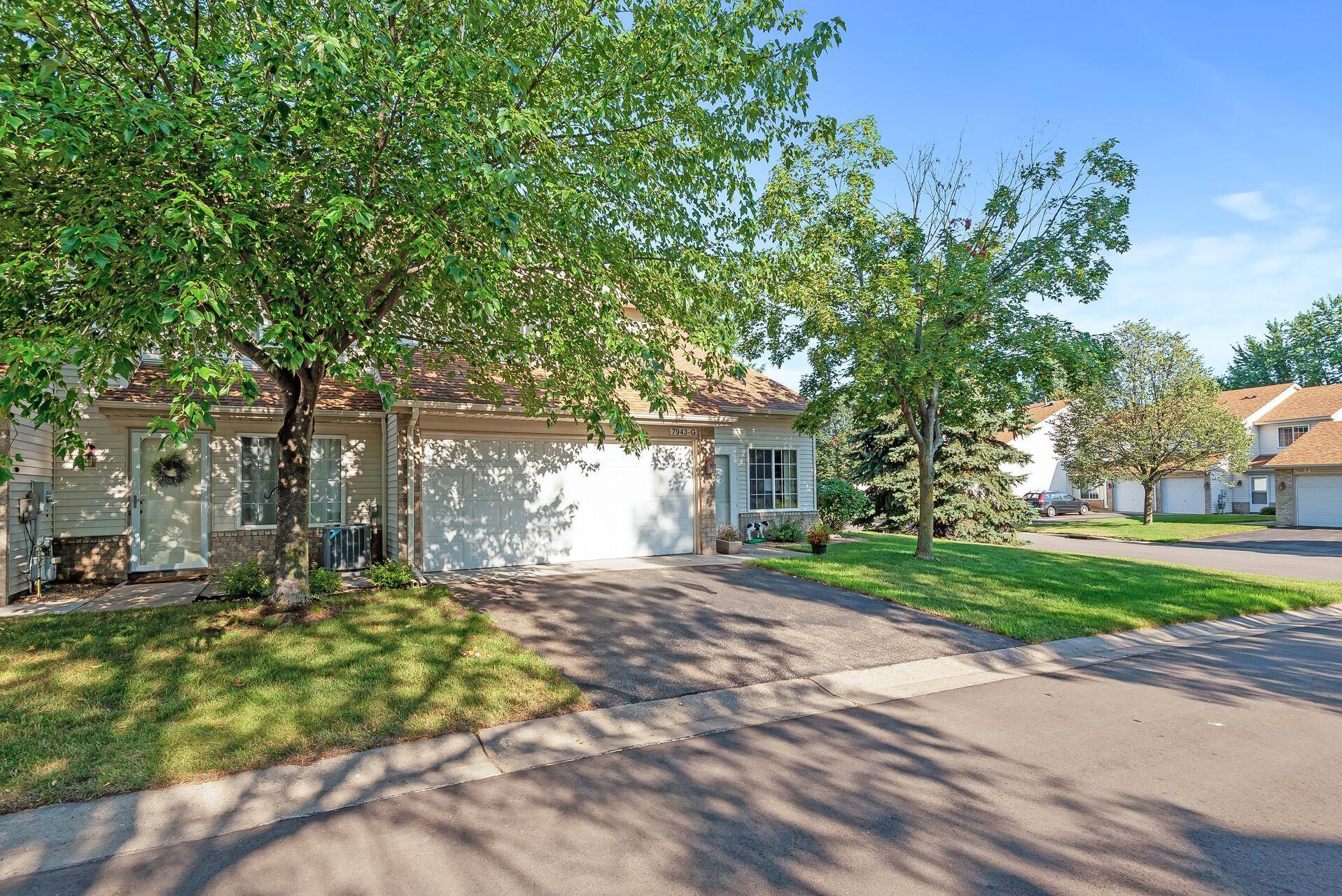 Woodbury, MN 55125,7943 Forest BLVD