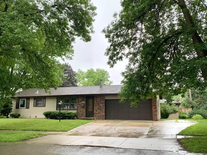 2104 17 1/2 ST NW, Rochester, MN 55901