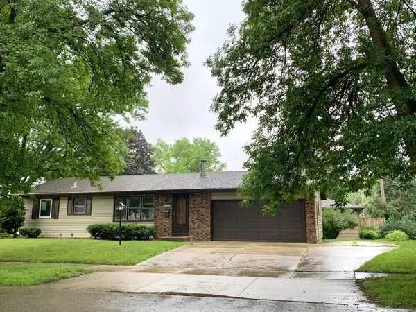 Rochester, MN 55901,2104 17 1/2 ST NW