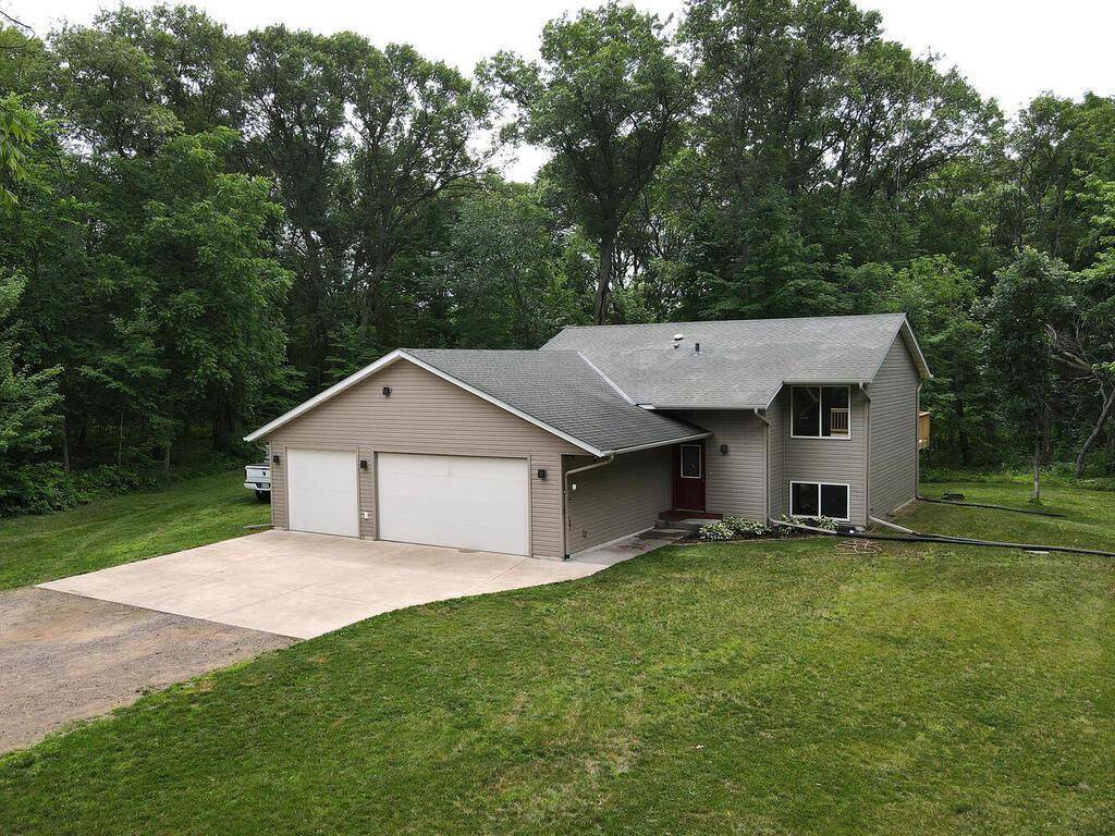 2108 229th AVE NE, East Bethel, MN 55005