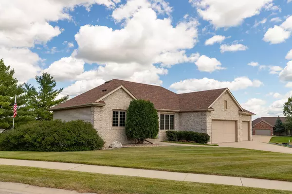 Rochester, MN 55902,1917 Fair Oak LN SW