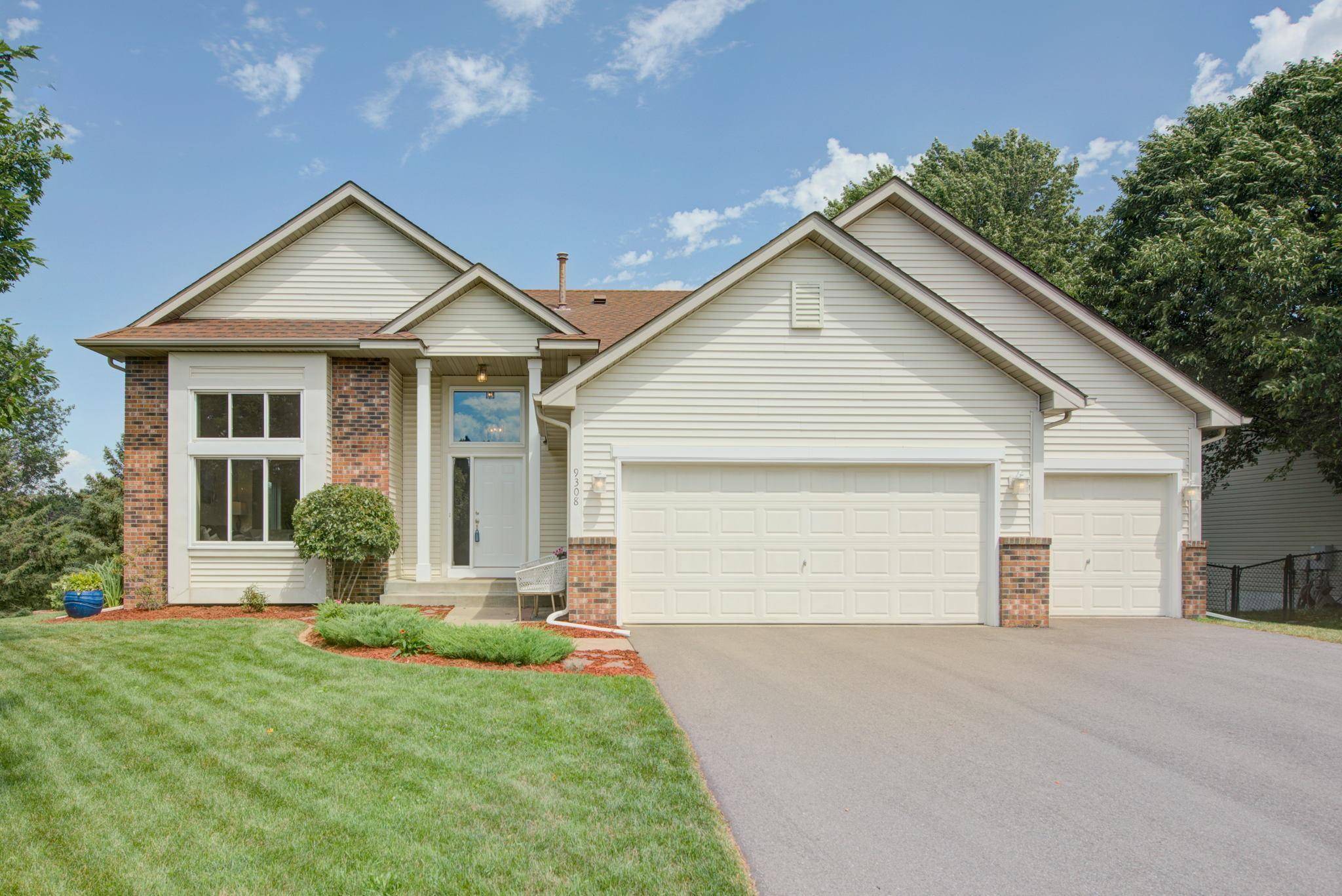 Woodbury, MN 55125,9308 Preserve Alcove