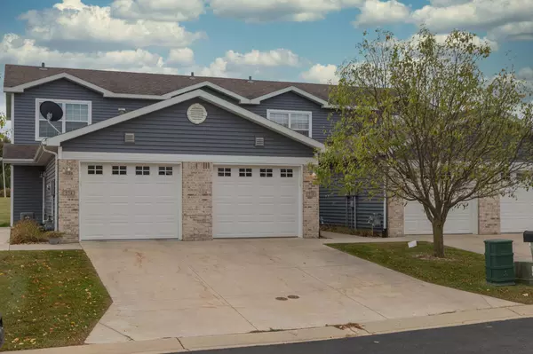 Rochester, MN 55902,578 Pointe CT SW