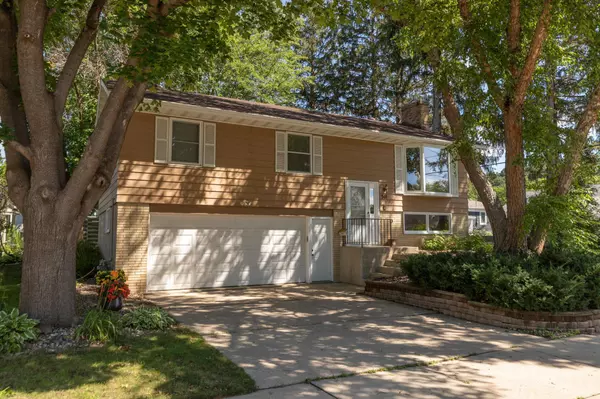 Rochester, MN 55906,511 16th ST NE