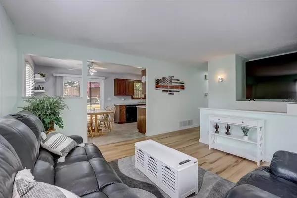 Mound, MN 55364,3219 Warner LN
