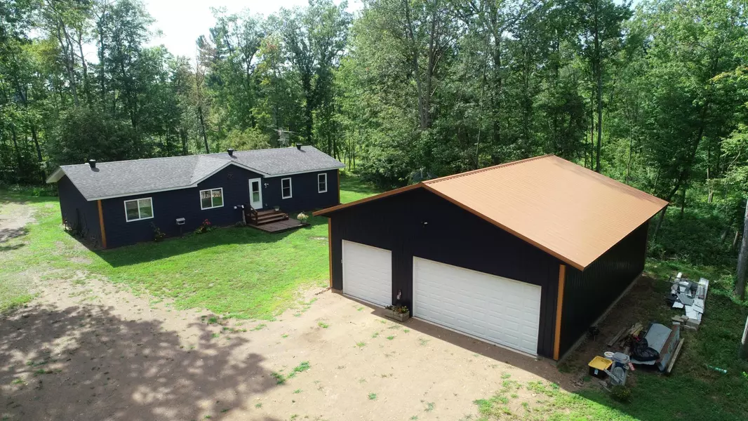 9044 Kolander RD, Siren, WI 54872