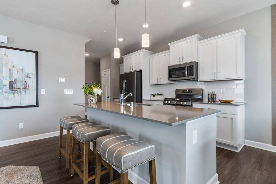 Chaska, MN 55318,1715 Emerson CT
