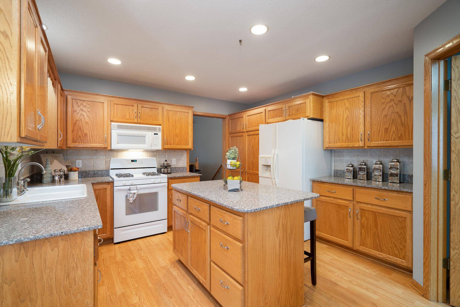 Rogers, MN 55374,13653 Birch RD