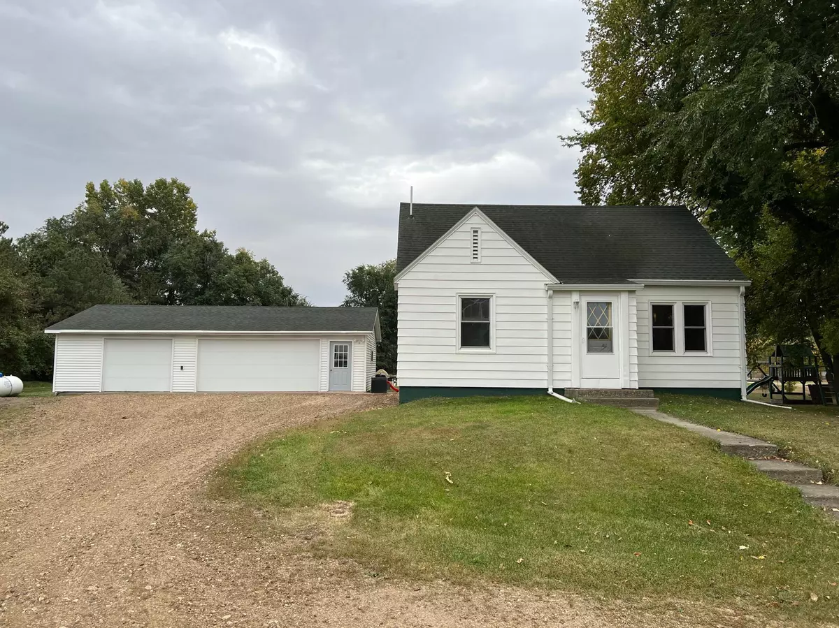 Benson, MN 56215,255 60th ST NW