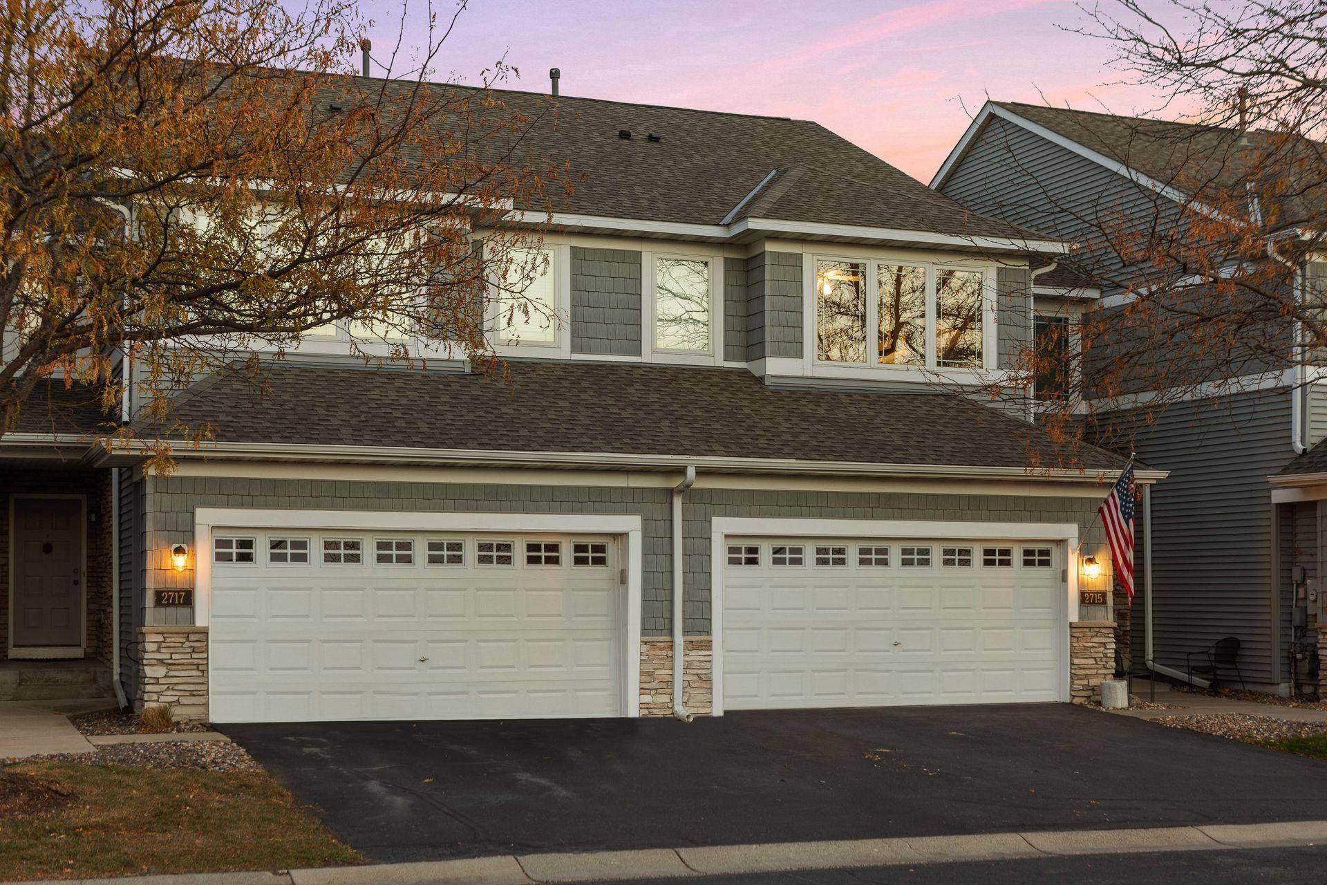 2715 Spy Glass DR, Chaska, MN 55318