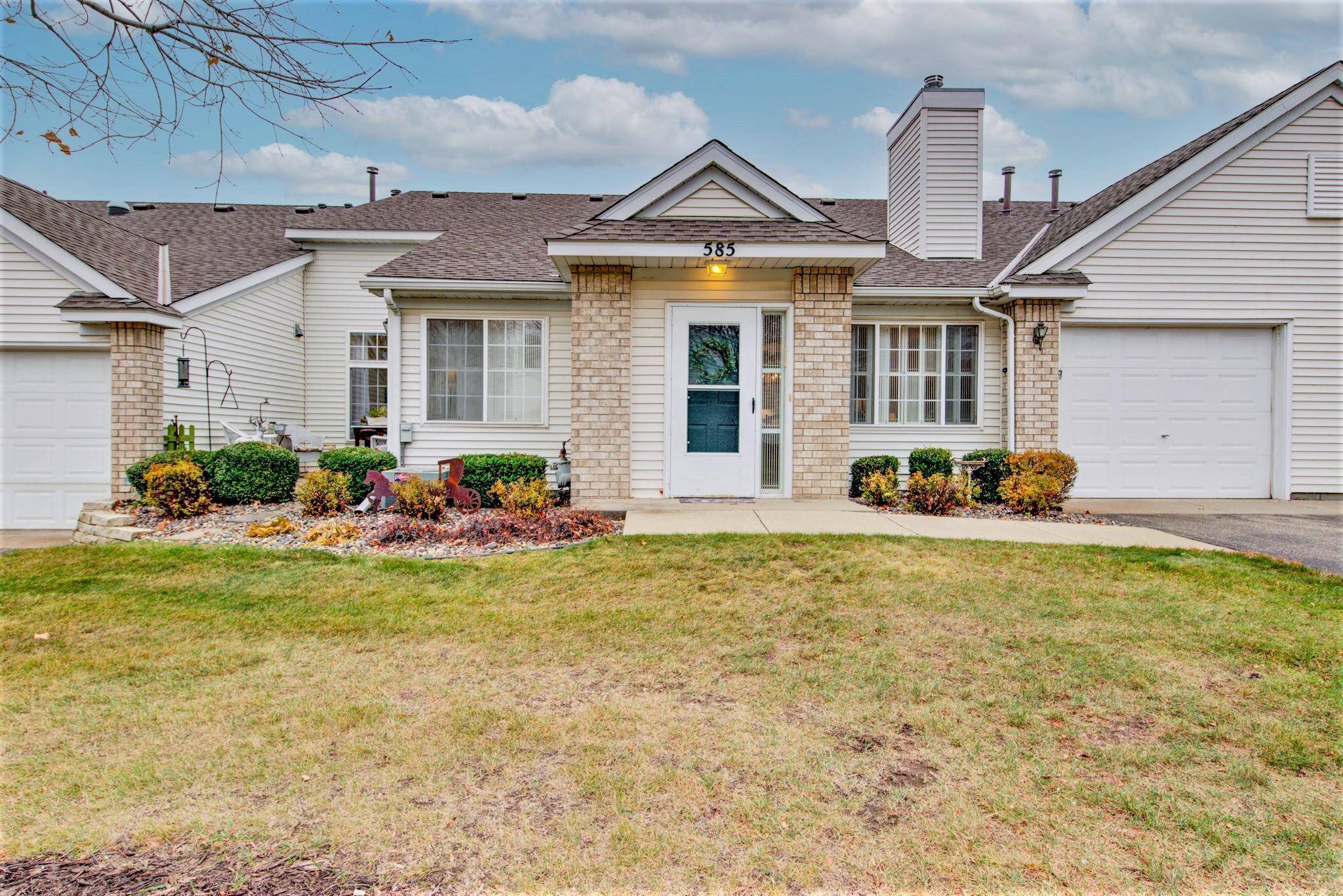 Chanhassen, MN 55317,585 Mission Hills DR