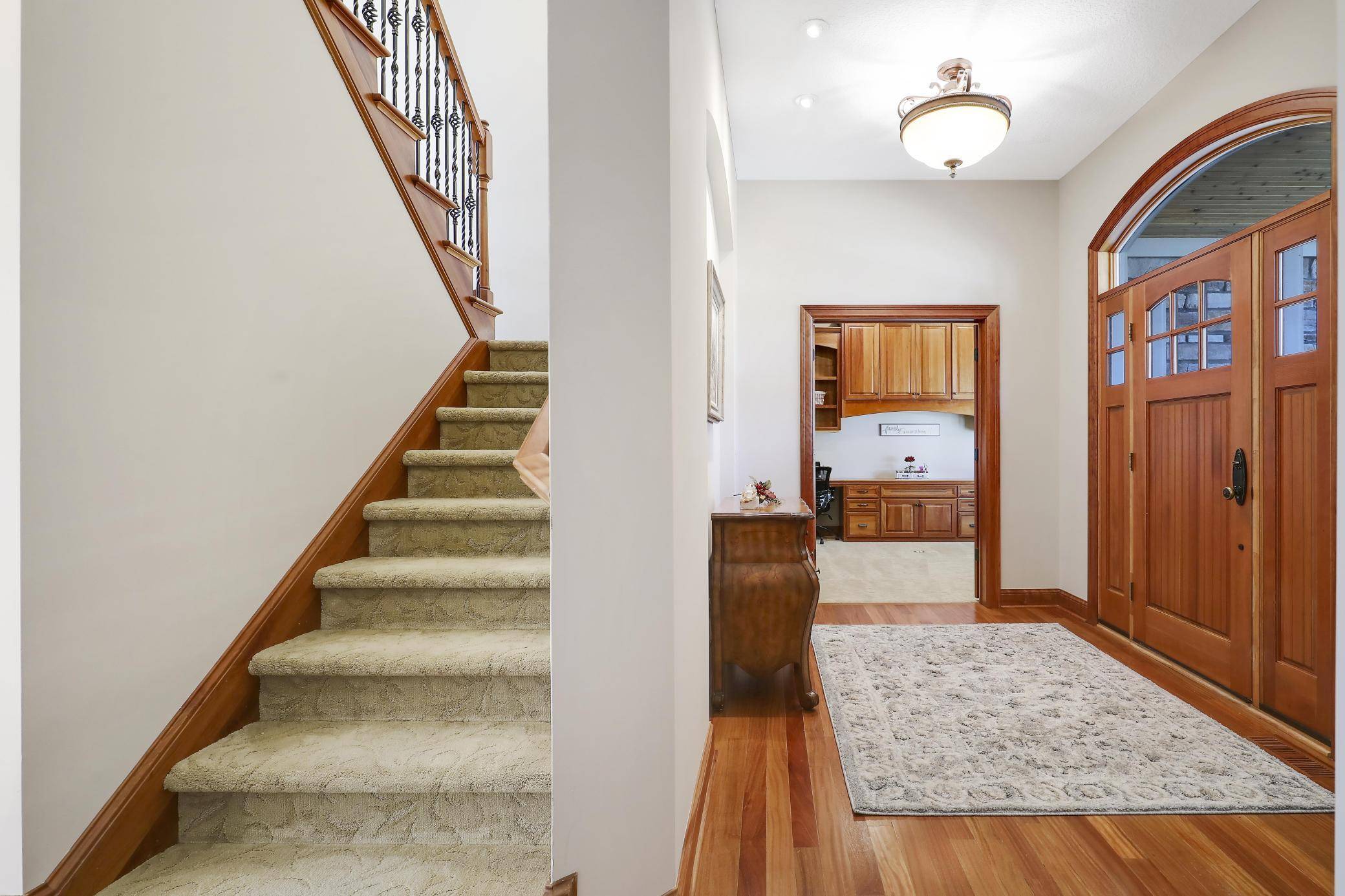 Chanhassen, MN 55317,840 Lake Susan Hills DR