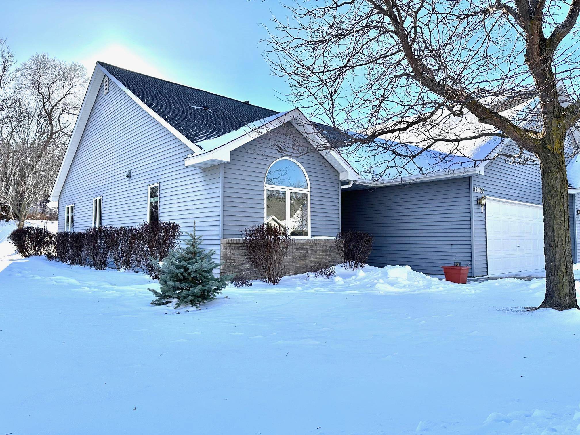 112002 Hidden Creek PL, Chaska, MN 55318