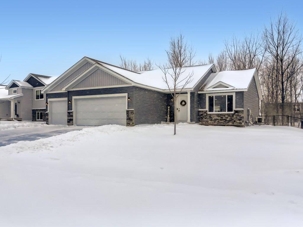 1025 Hickory Curve, Watertown, MN 55388