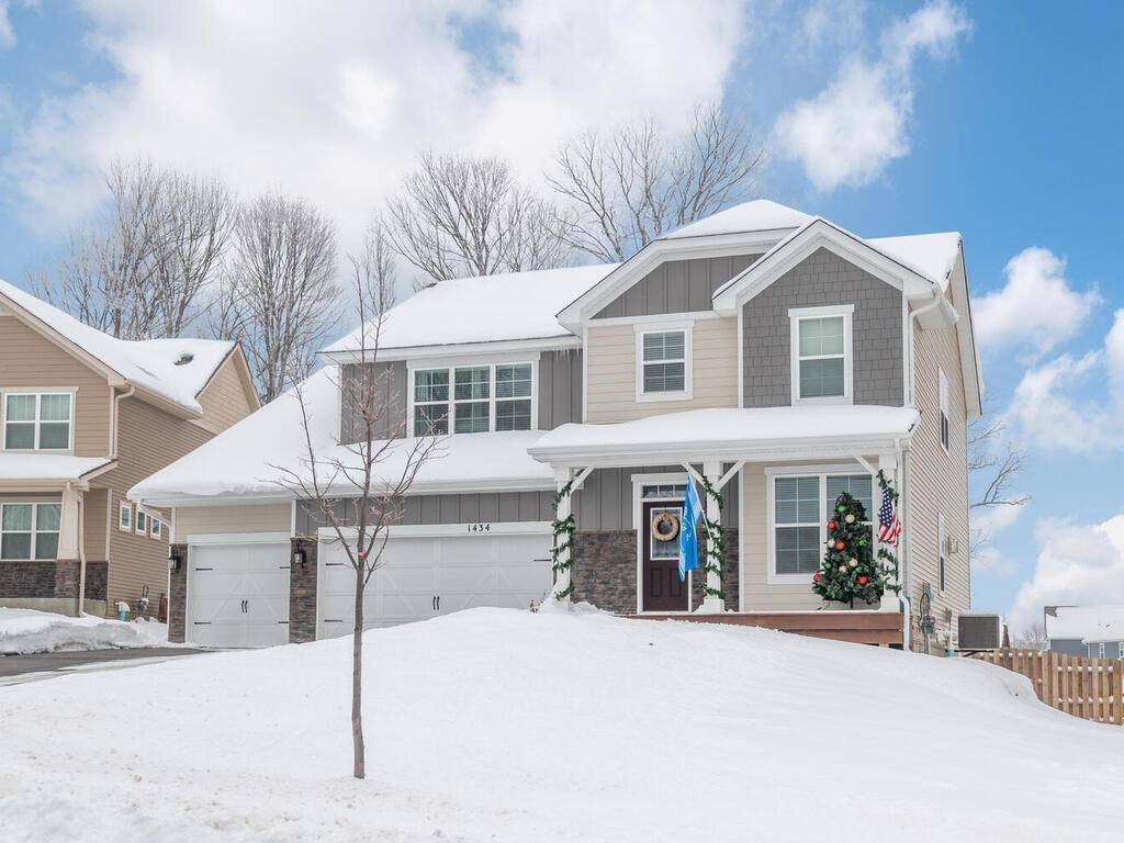 1434 Sage Wood CT, Chaska, MN 55318