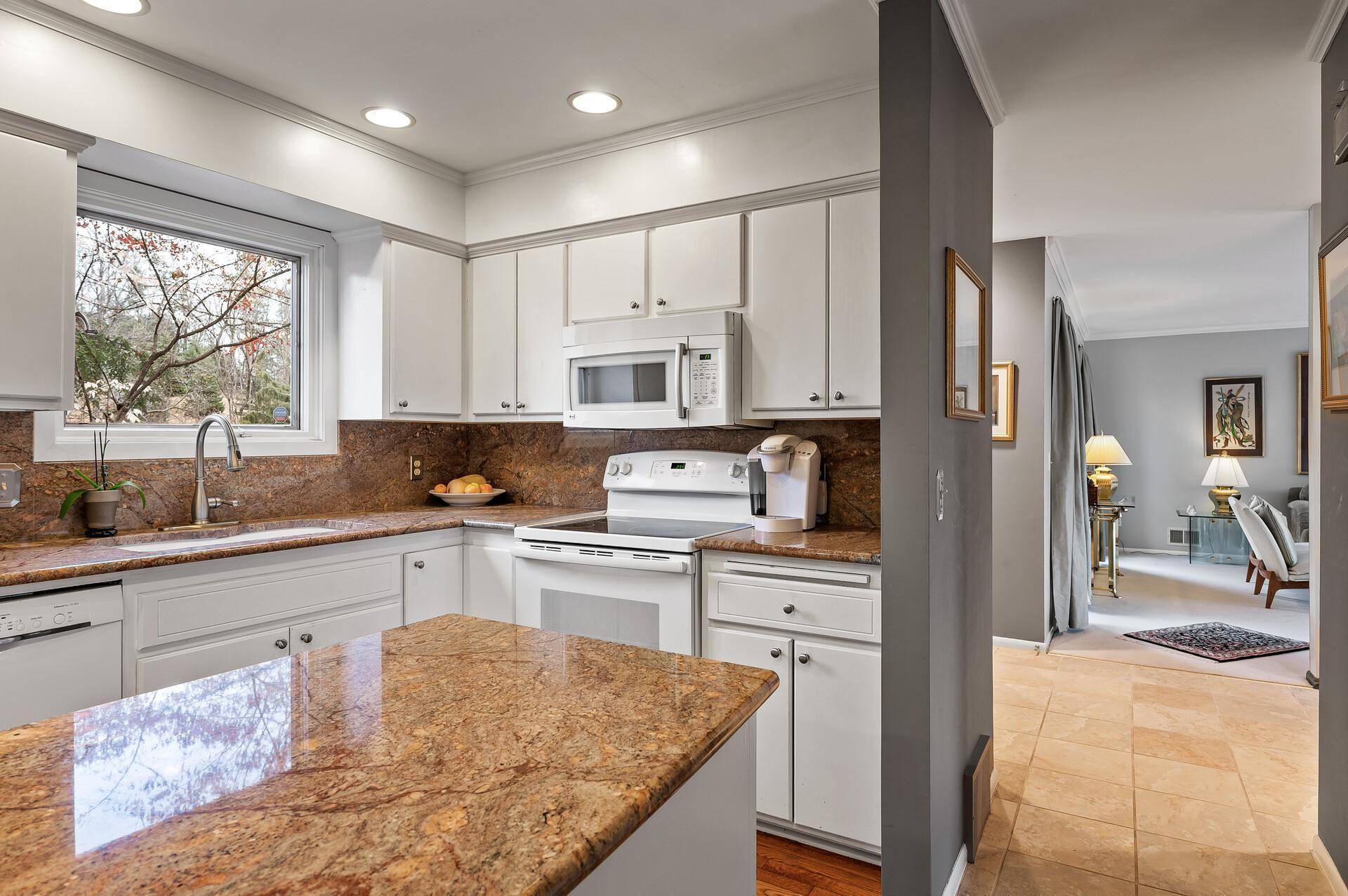 Chaska, MN 55318,1291 Bluff Creek DR