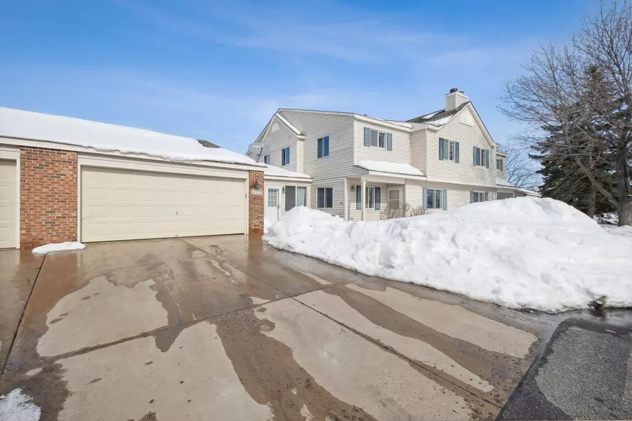 15828 Griffon PATH, Apple Valley, MN 55124