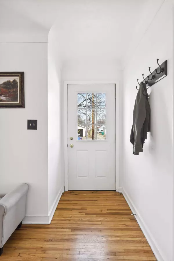 Crystal, MN 55422,5817 47th AVE N