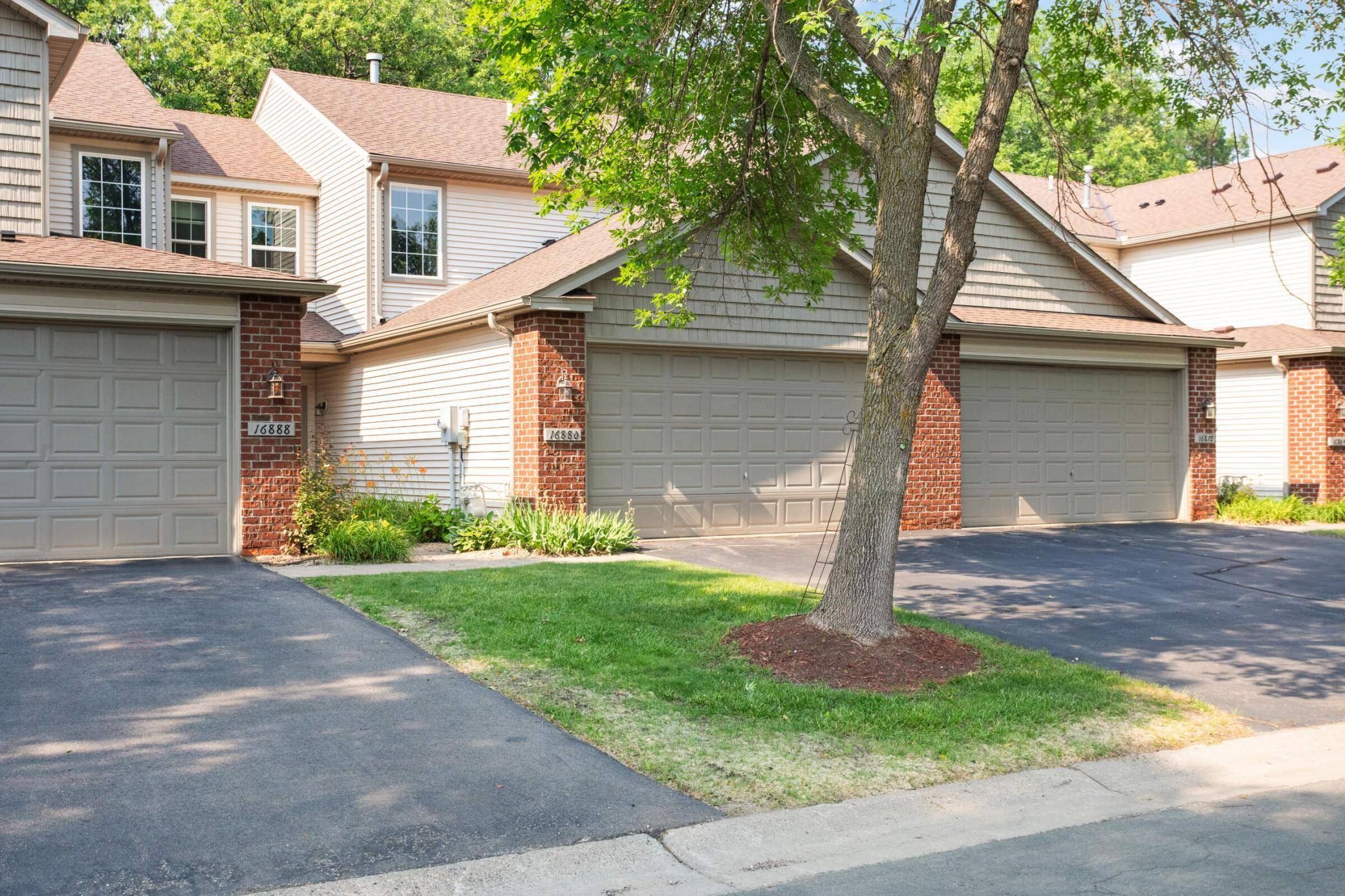 Maple Grove, MN 55311,16880 79th AVE N