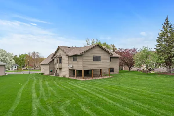 Rosemount, MN 55068,14490 Crescent CIR