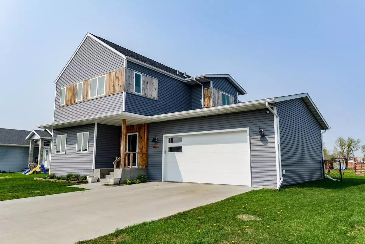 Moorhead, MN 56560,4423 15th ST S