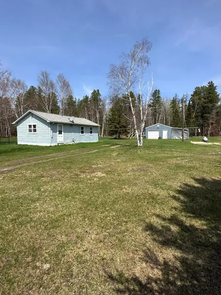 627 School Forest RD SW, Baudette, MN 56623