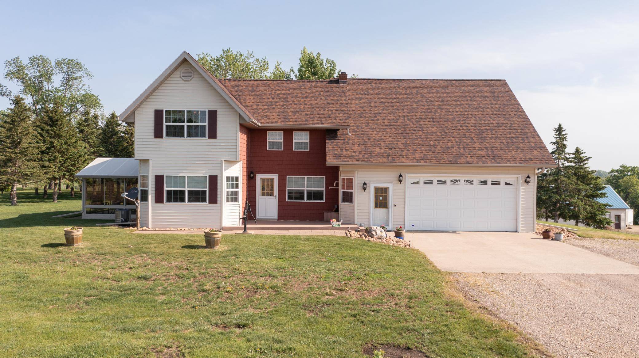 Elbow Lake, MN 56531,18596 322nd ST