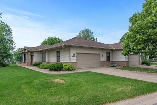 15082 Derby CIR, Rosemount, MN 55068