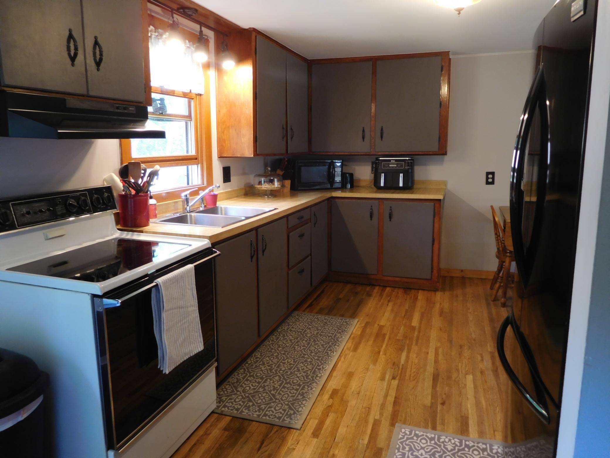 Elbow Lake, MN 56531,27 3rd AVE SW
