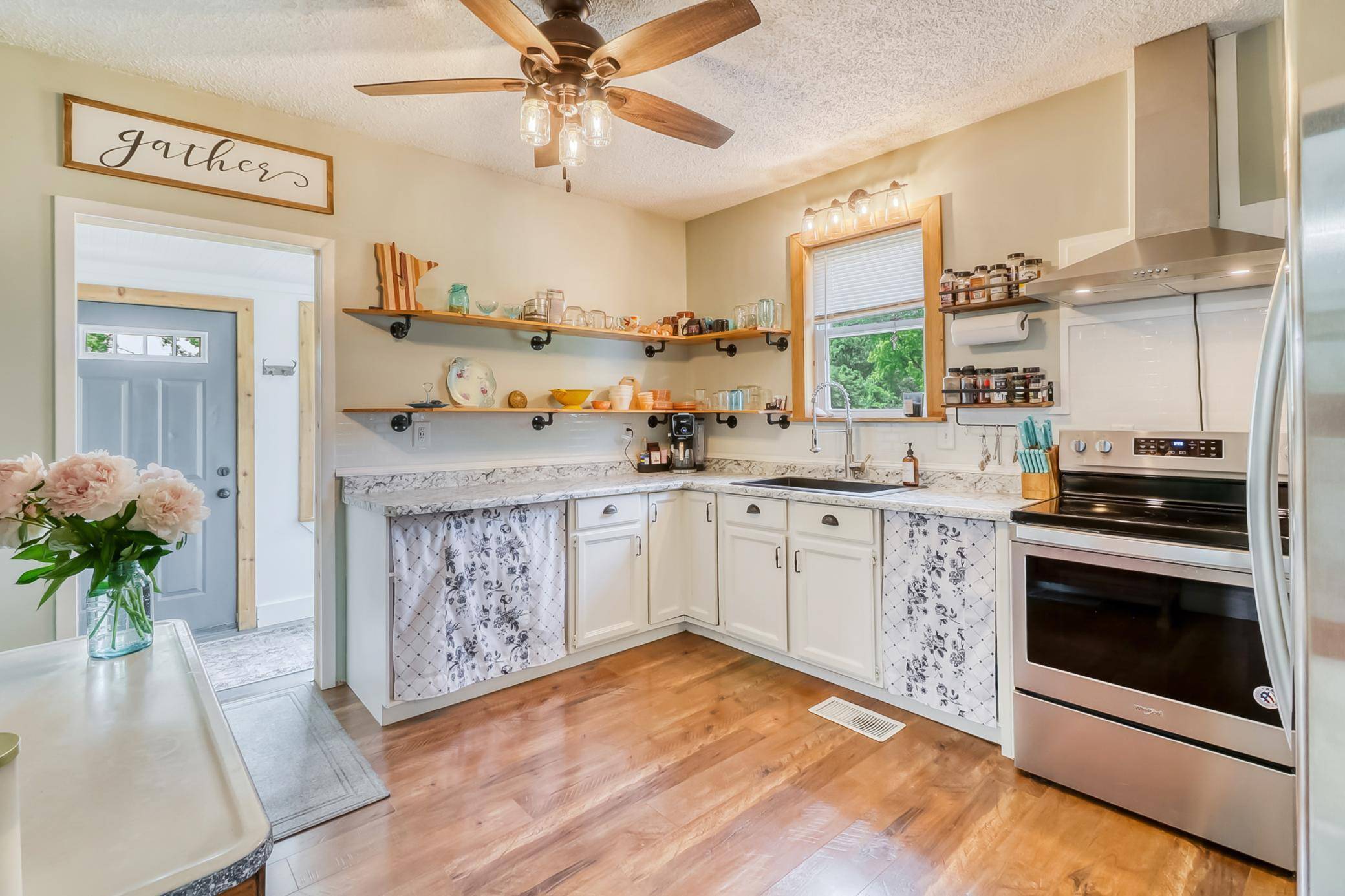 Lake Park, MN 56554,107 Hawley ST