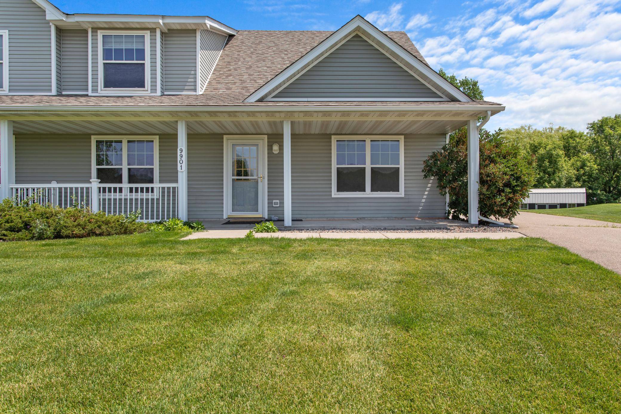9901 59th Street CT N, Lake Elmo, MN 55042