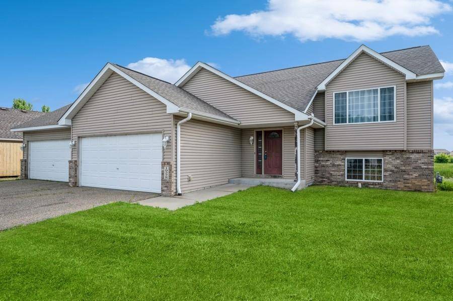 19228 Meadow LN, Big Lake, MN 55309