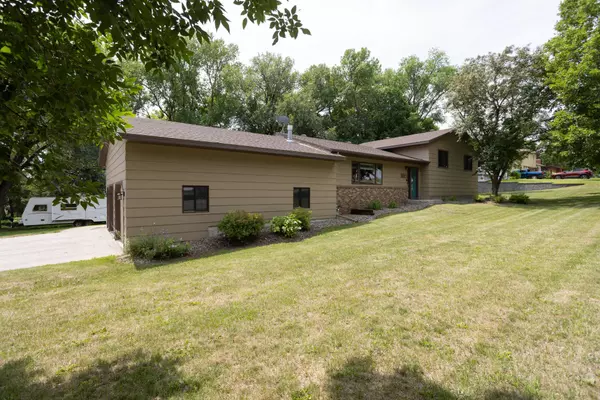 336 Cherry AVE, Fergus Falls, MN 56537