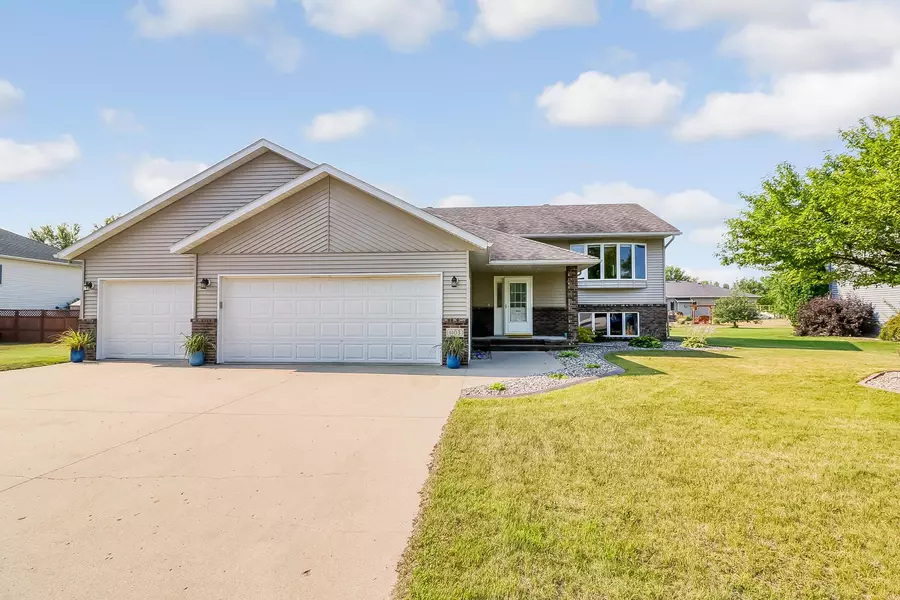 1103 7th AVE SE, Barnesville, MN 56514