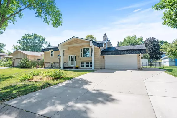 Rosemount, MN 55068,16627 Galaxie WAY